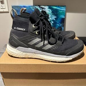 Adidas TERREX FREE HIKER PRIMEBLU women’s 8.5